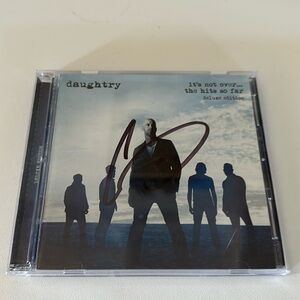 AUTOGRAPHED Daughtry: It’s Not Over… the hits so far deluxe edition Album